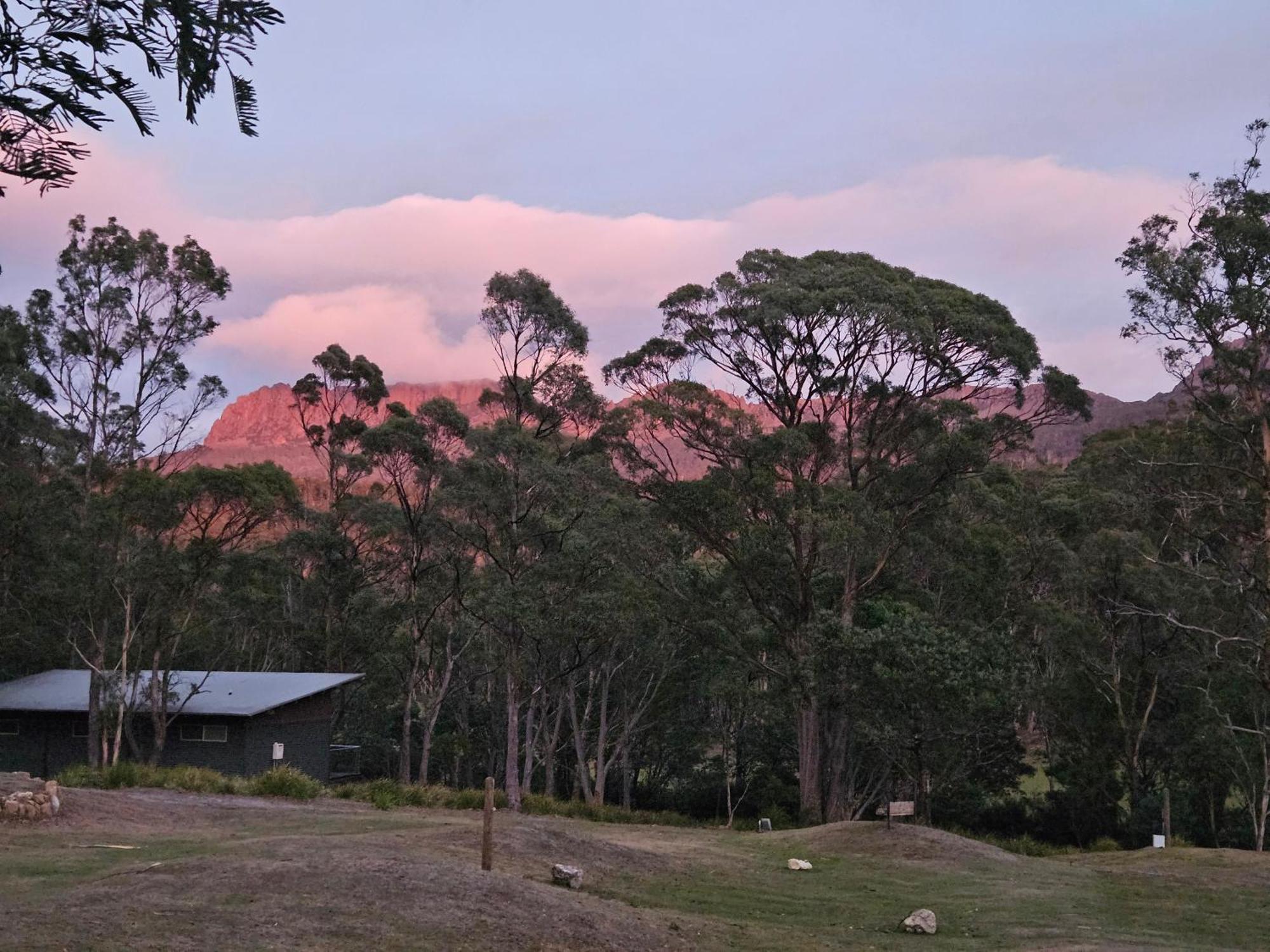 Craggy Peaks Wilderness Cabins Rossarden Luaran gambar